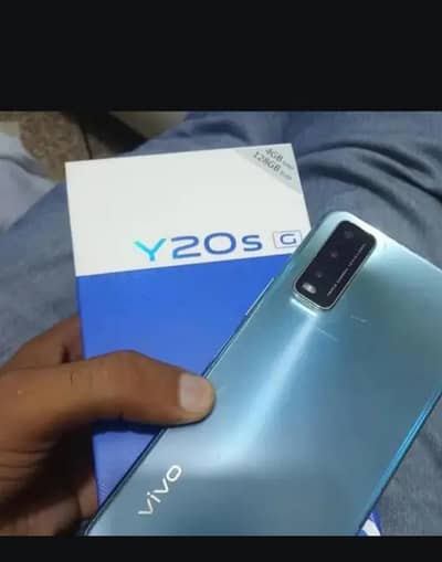Vivo y20s 4/128 with box prize 13k