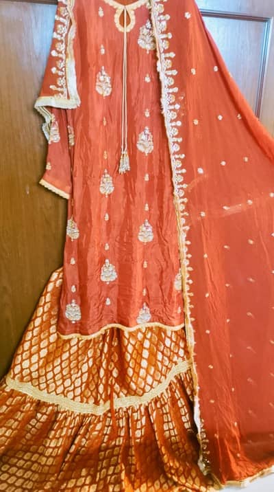 LONG SHIRT WITH FARSHI SHARARA WITH DUPATA