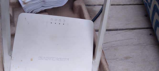 INTERNET DEVICE