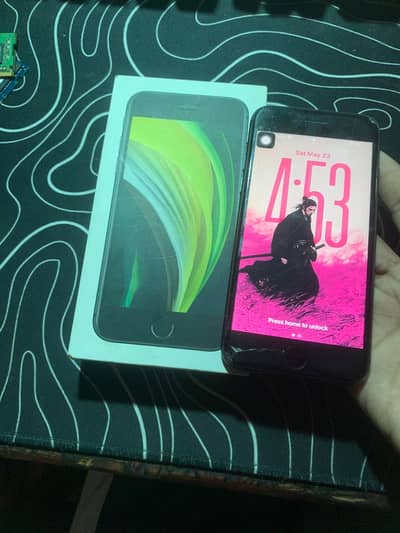 IPHONE SE 2020 FOR URGENT SALE