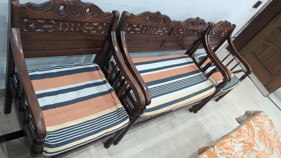 sofa 4 seater 1