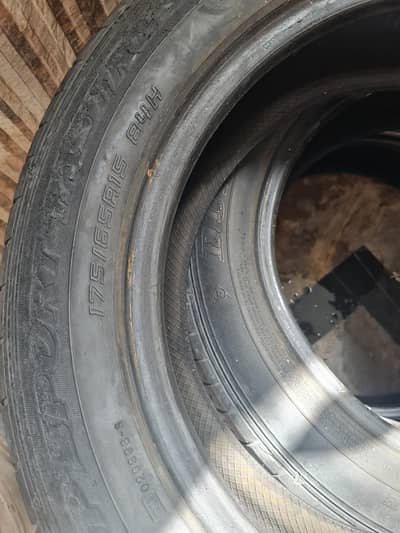Dunlop 175/65/R15 tyres