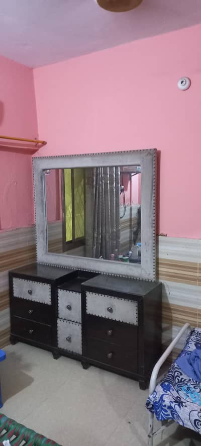 king bedset with wardrobe and dresser