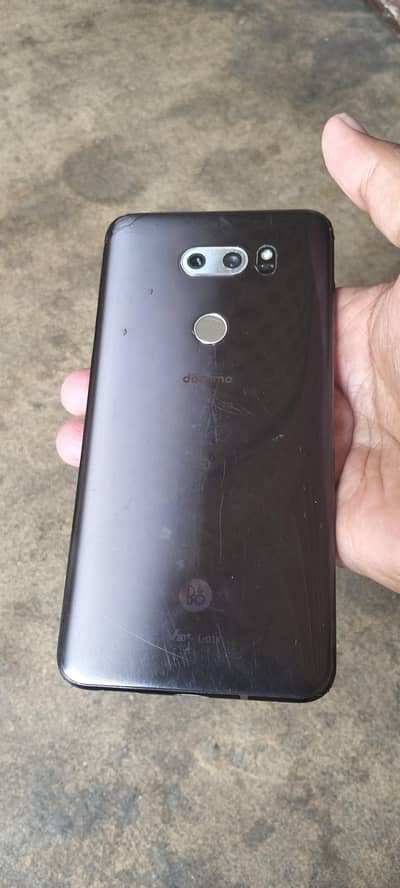 LG v30 mobile