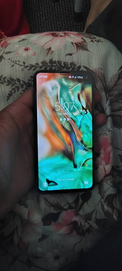 Samsung Mobile S10e