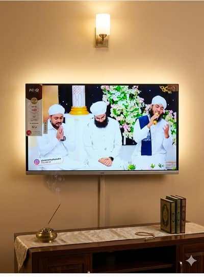 New hai HI Q led tv 32 inch 2 / 32 what's app 03032077928