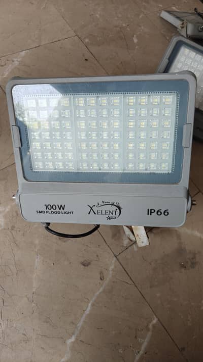 ExExcellent company ki flood lights  50w and 100w
