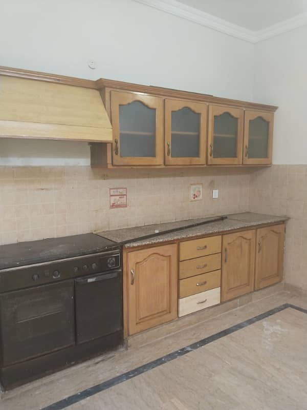 E11 upper portion proper 3bed 6