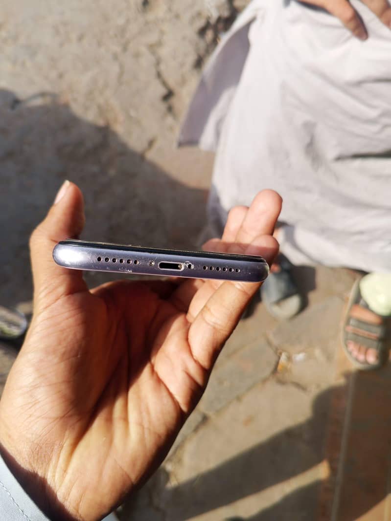 iphone 11 3