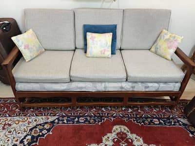 Antique/Vintage Sofa set 3x1x1