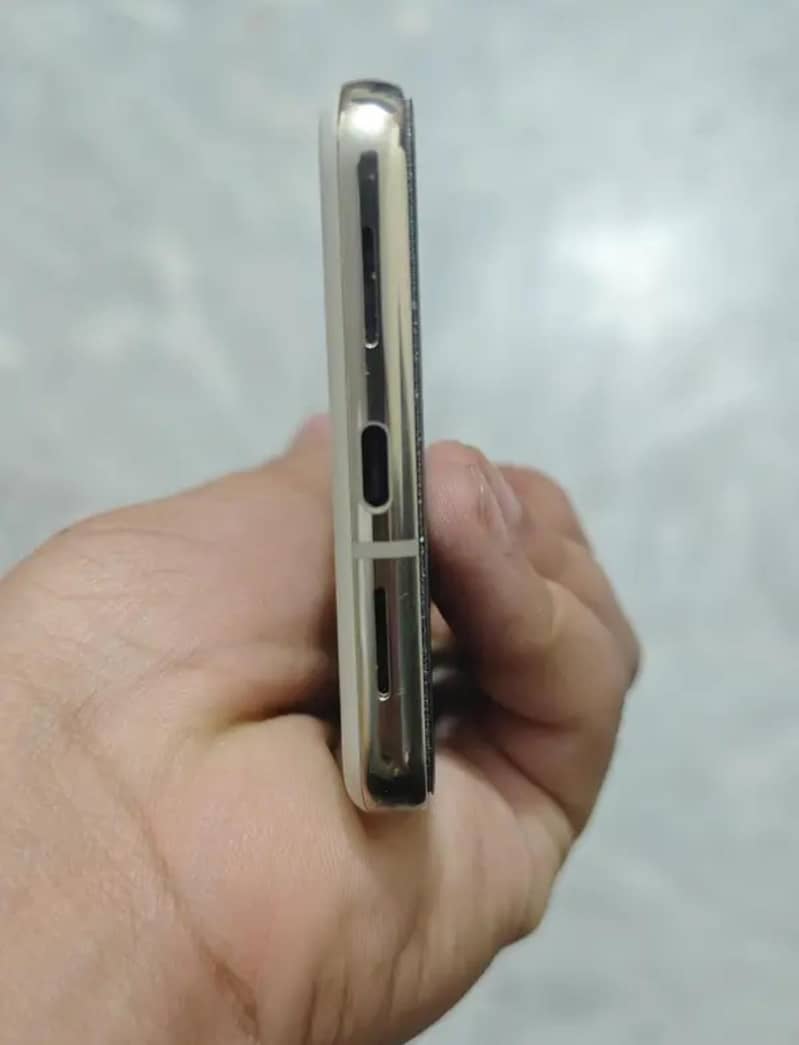 Google pixel 8pro 2