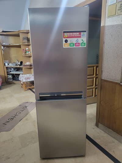 indesit fridge ( made in itlay)