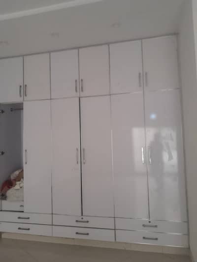 10 marla Full hous available for rent for silent office wapda town ph1 block F2