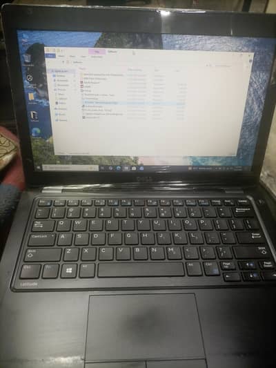Dell core i5 7th gen 4 gb DDR4 128 nvme