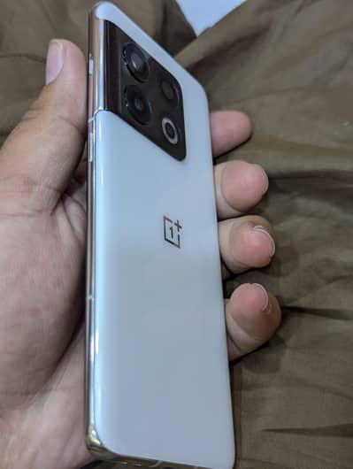 One Plus 10 Pro