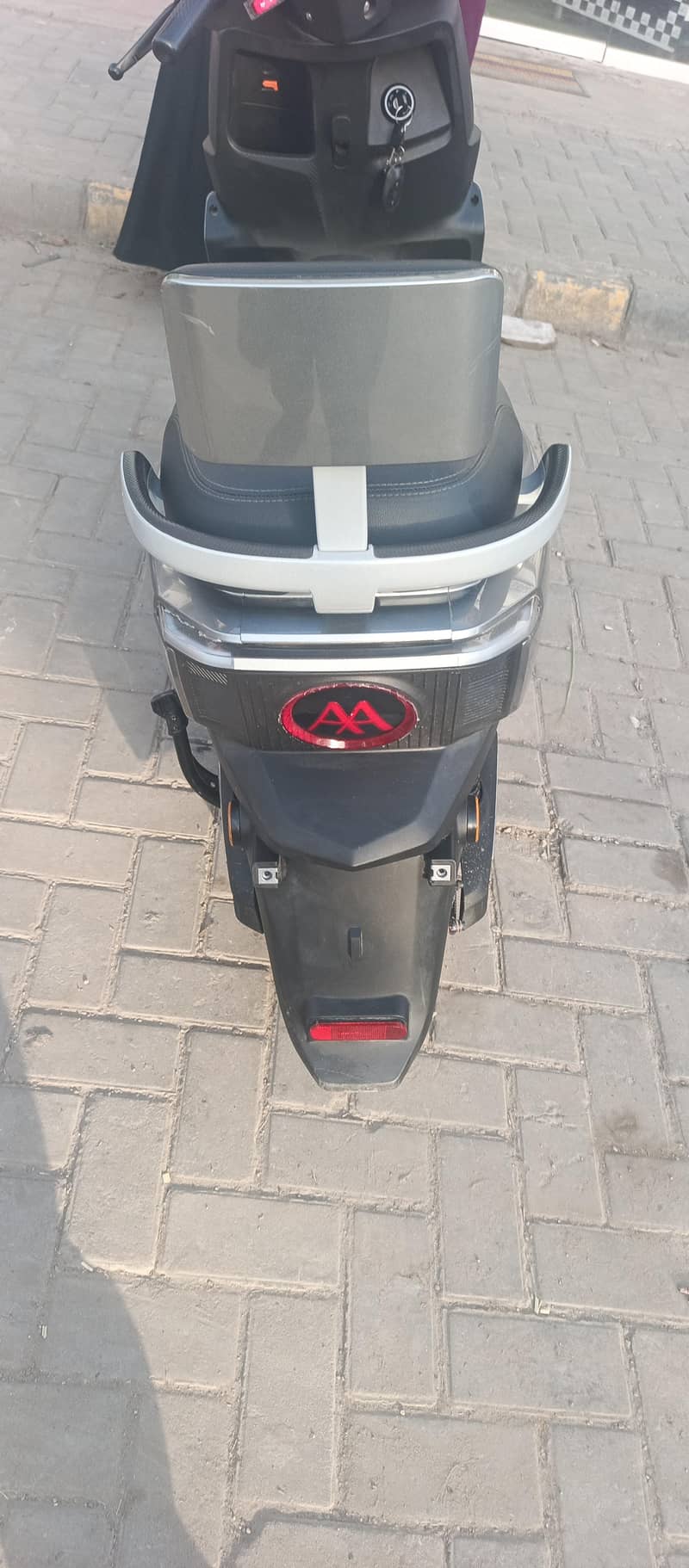 175000 2