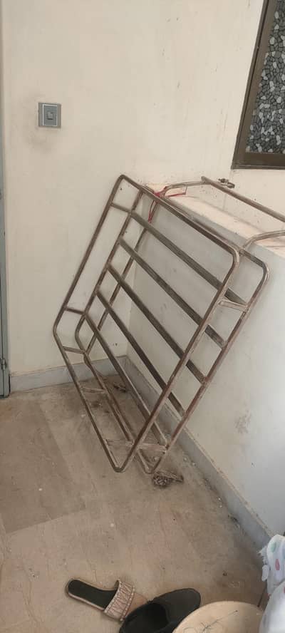 luggage rack