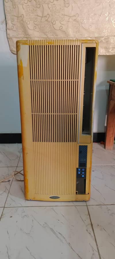 AIR CONDITIONER