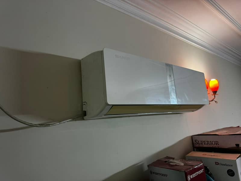 Sharp DC inverter 3