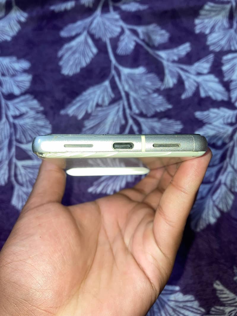 Google Pixel 7 2