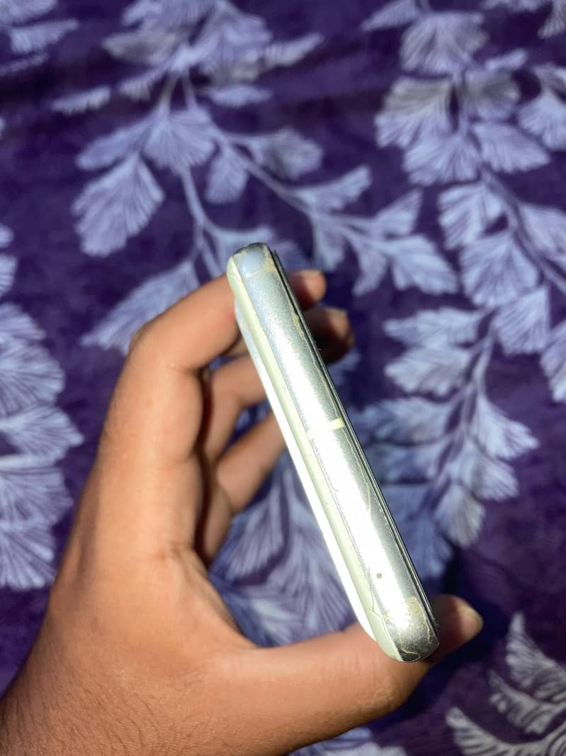 Google Pixel 7 3