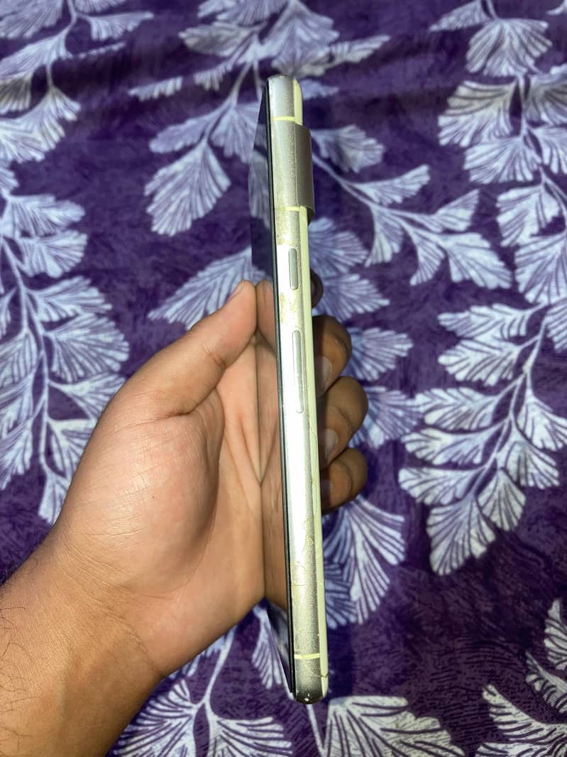 Google Pixel 7 5
