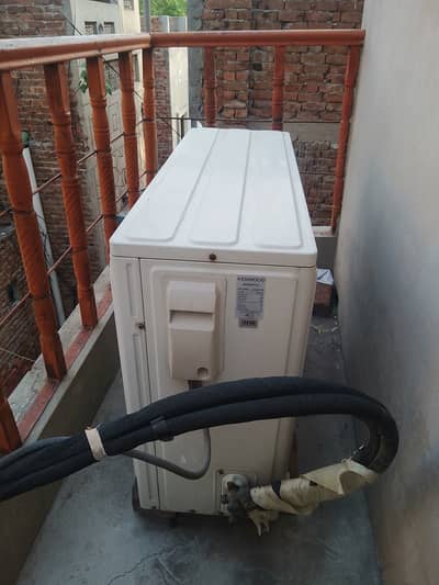 For sale  Kenwood DC inverter 1838  T3 compressor 1.5 ton  Good condi