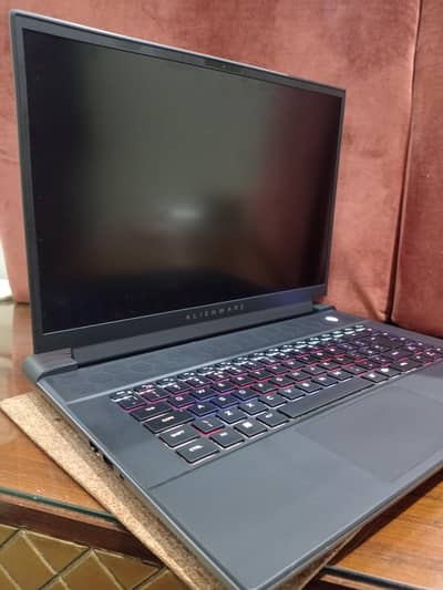 Alienware M16r1 13 gen core i9