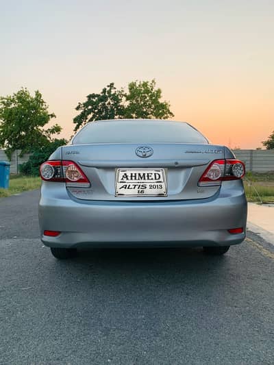Toyota Corolla Altis Cruisetronic 1.6 2013 Model Well Maintained Car