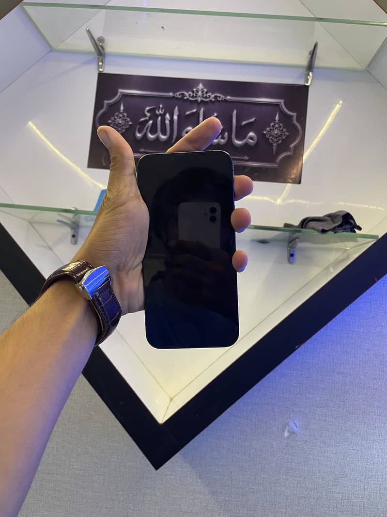 iphone 15 pro 2