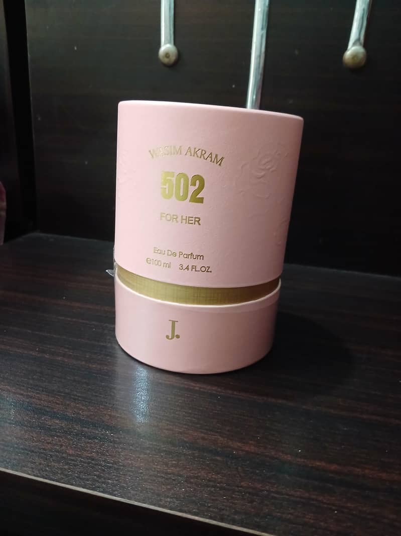 j. perfume 0