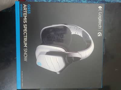 Headphones Logitech G933 or Bloody G575