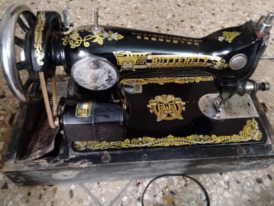 USED SEWING MACHINE