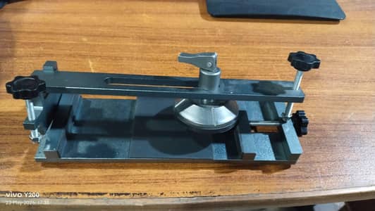 All Accories Of Repraing Iphone With Branded Micro Scope Professional