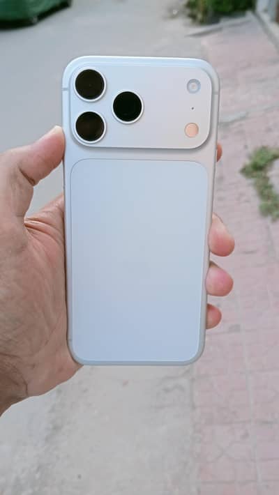 I phone 17 pro max jv