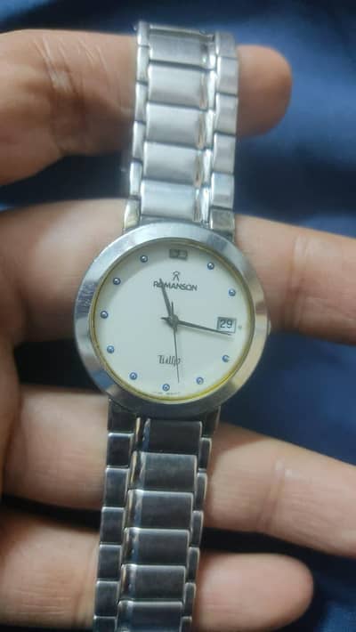 classic sleek beautiful romansin quartz watch Whatsapp 03071138819