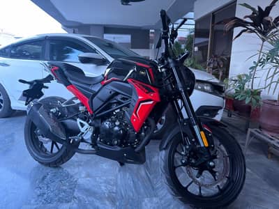 Super Star 200R (2025 Model) – Unregistered, Just 77 KM Driven