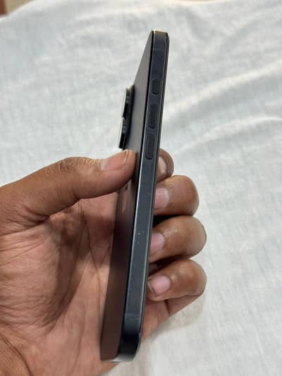 Apple iPhone 16 jv water pack 89 health just whtsp 03114281908