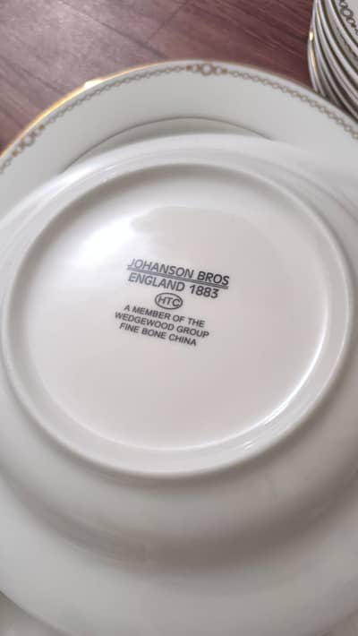 brand new Dinner set
