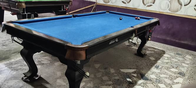 Wiraka 4x8 Victoria English Billiard Table 10/9 condition