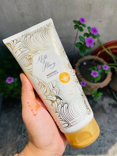 Milk Honey Gold Smoothing Sugar Scrub For Sale