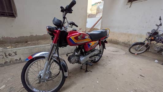 Honda CD 70 2025