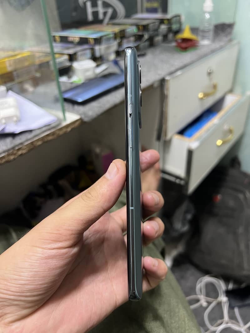 One plus 9 pro 5