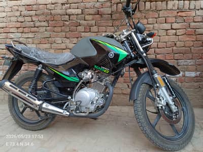 Yamaha YBR 125-G Matt Grey 2024 Model 1350 Mileage Genuine Condition