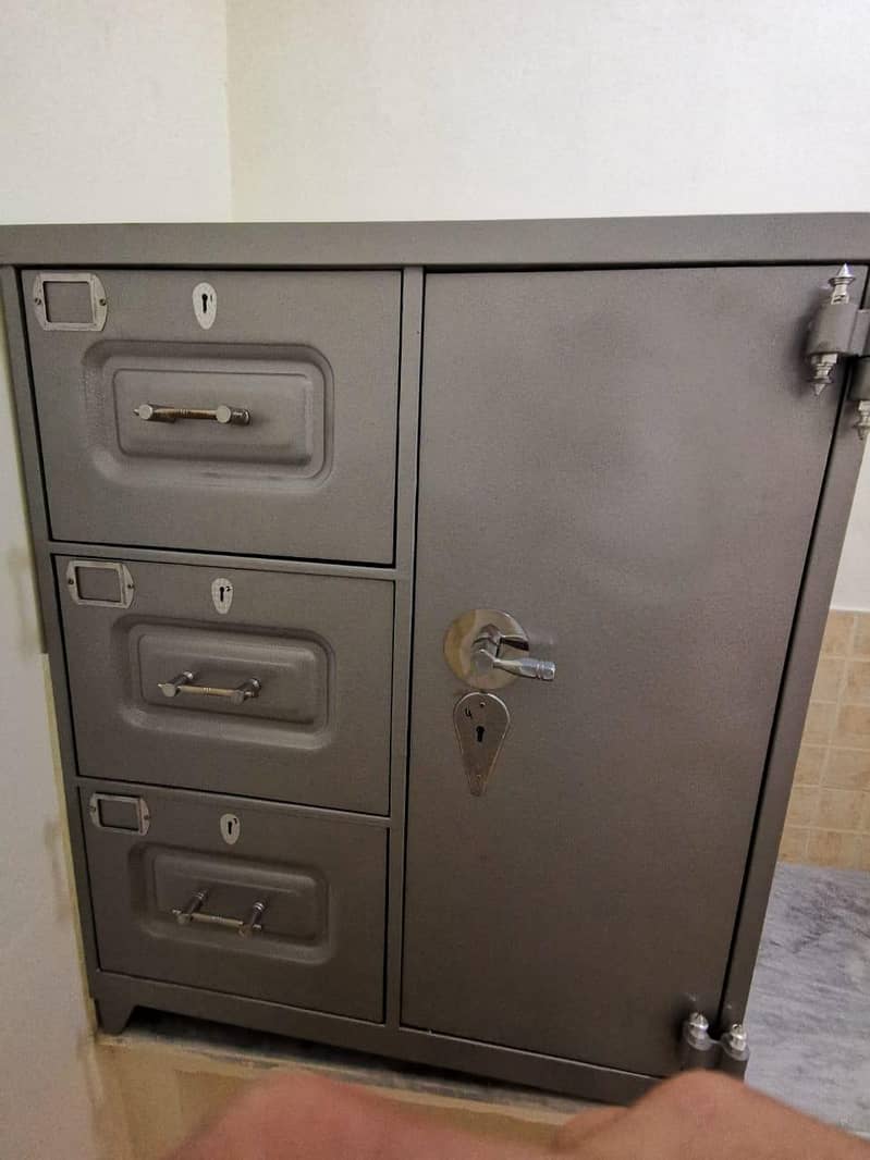 Full Size Safe 0