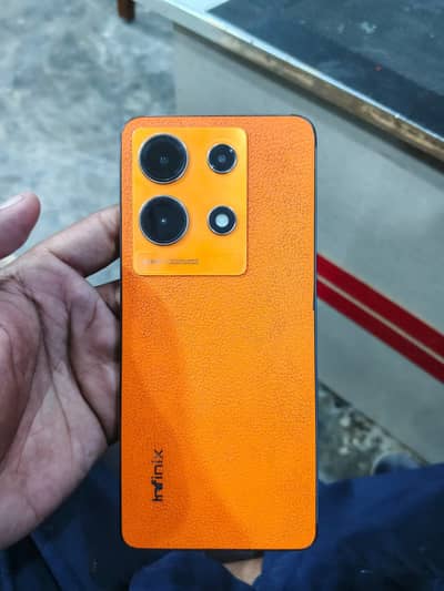 Infinix Note 30