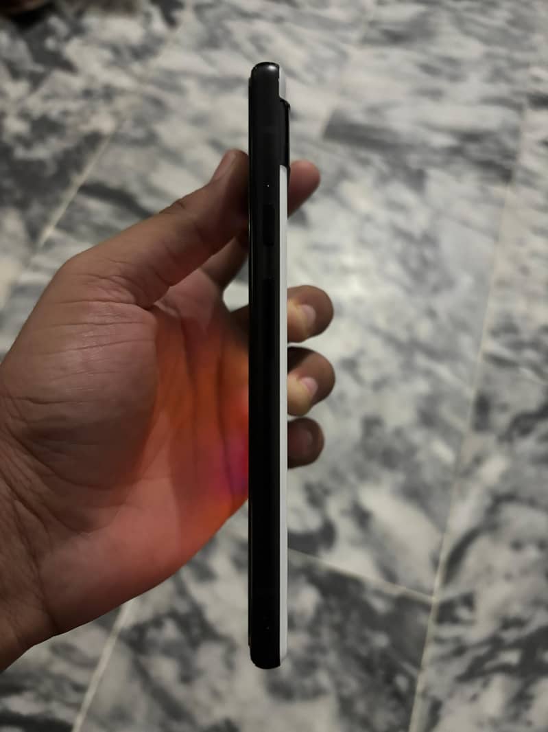 Google Pixel 6a 3