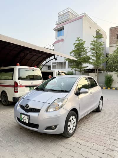 Toyota Vitz (Total geniune)