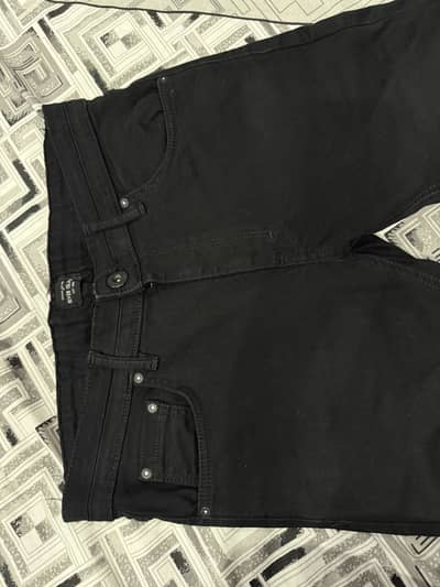WAIST 32 / LENGTH 38 / BLACK