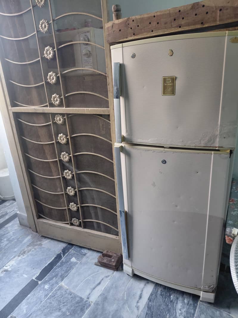 fridge 0